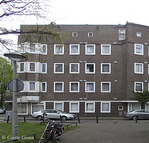 Na nummer 248 springt de rooilijn naar achteren.
<br/>
Corrie Groen- Pickhard, 2015-05-01